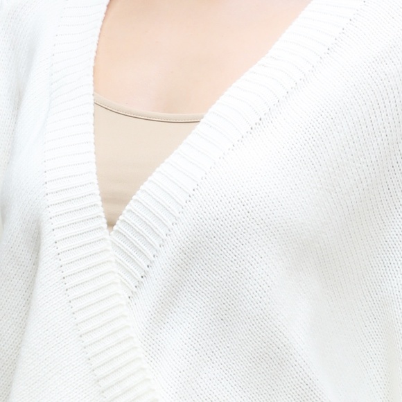 NWT Women's Long Sleeve Overlap Deep V Open Back Knit Sweater Top - Picture 3 of 4